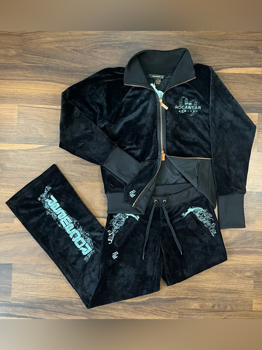 Vintage 90s Rocawear black velour track suit with teal embroidery
